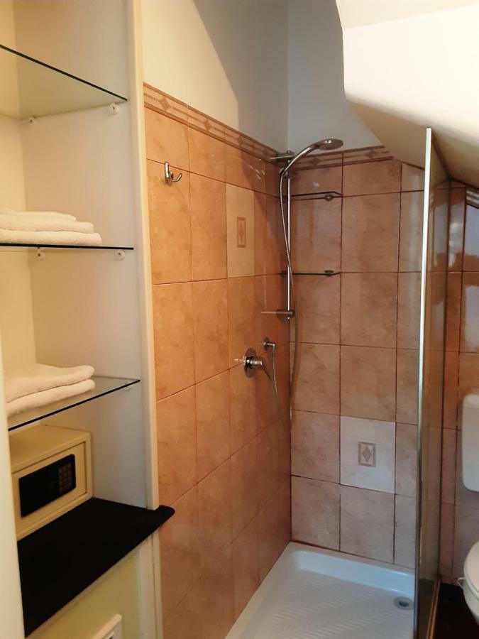 Azzurra Appartement *